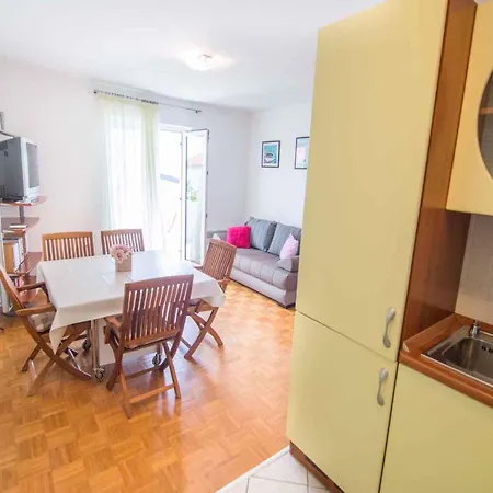 In - Biograd Riviera 42472 公寓 *