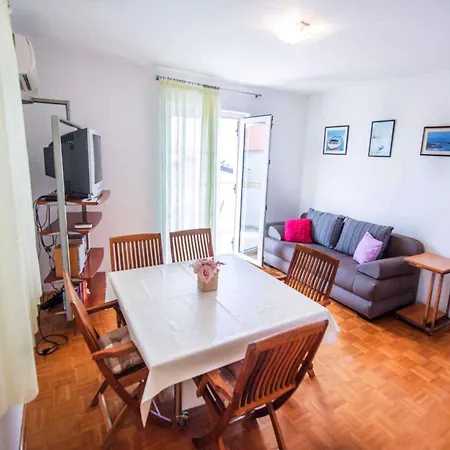 Apartman In - Biograd Riviera 42472 *